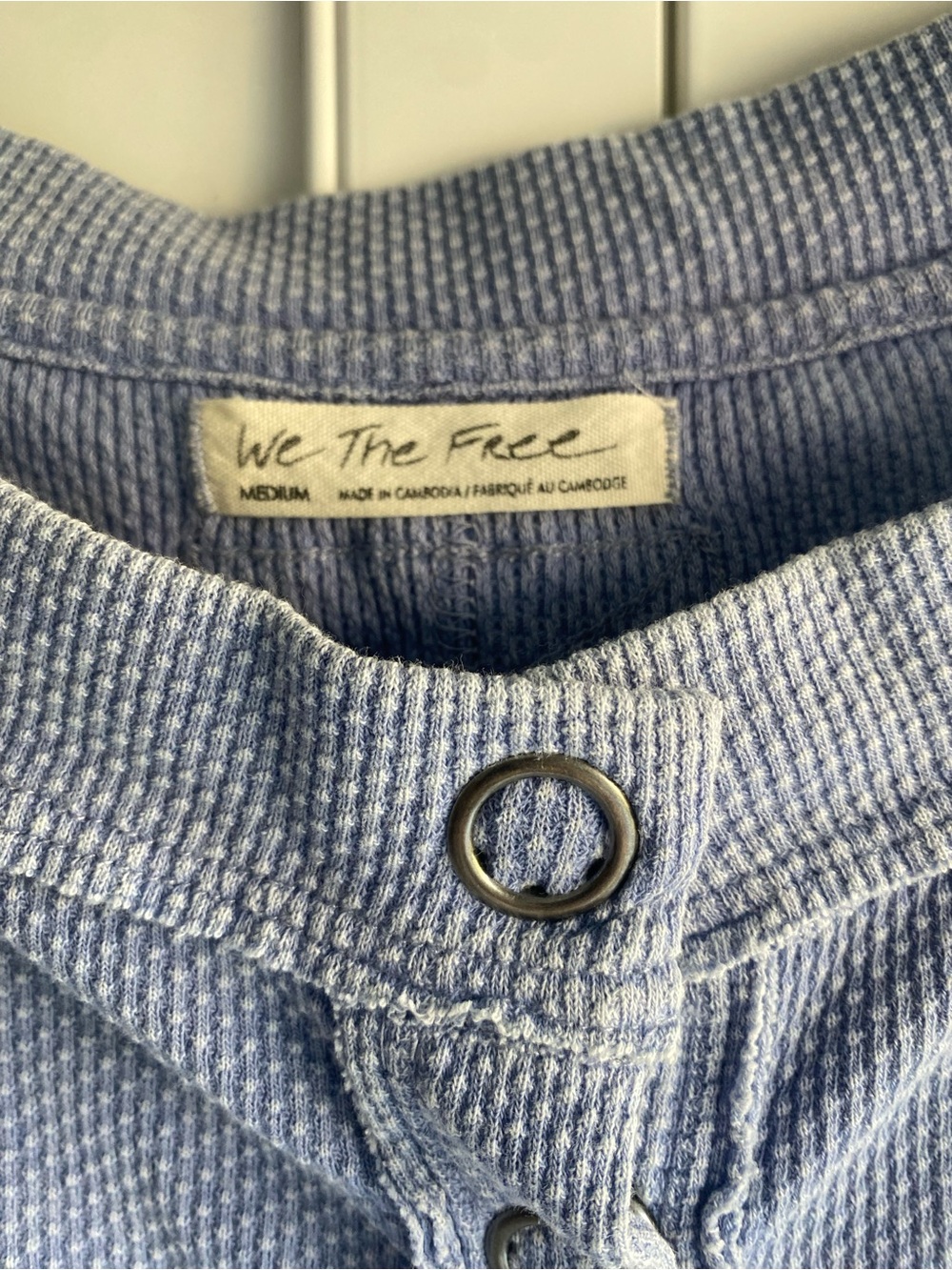 Free People We The Free Waffle Knit Henley Top Medium Blue Long Sleeve Thermal - Picture 2 of 6